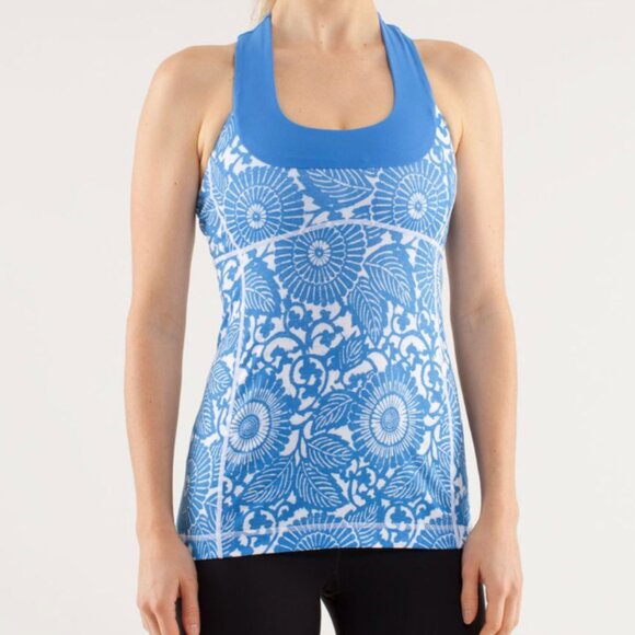 Lululemon Scoop Neck Tank Beachy Floral White Porcelaine SZ 12 - Picture 5 of 6